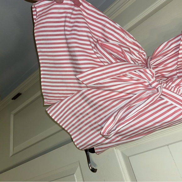 Romper - Picture 2 of 4